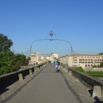 The Vieux Pont, old bridge, between La Cite and new Carcassone is accented with iron gates and lights. Wouldn't these make great entrances to Richmond's Monroe Park?