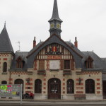 The Senlis Train Station, now deactivated and a bus routiere